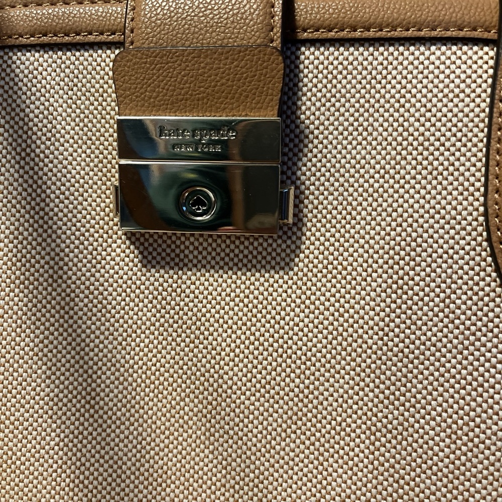 Kate Spade NY Elegant Tan and Cream Tote Bag - Picture 2 of 5